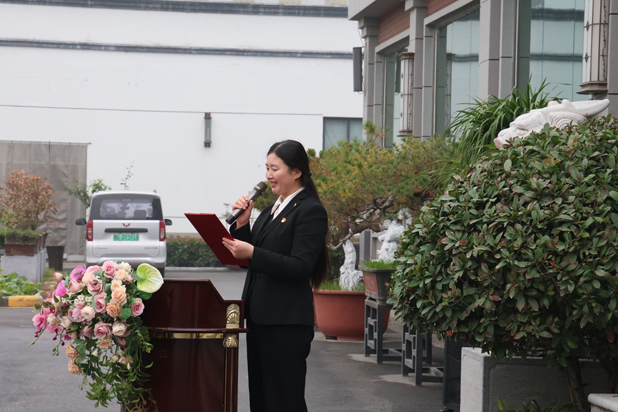 893A2874.JPG 893A2874.JPG